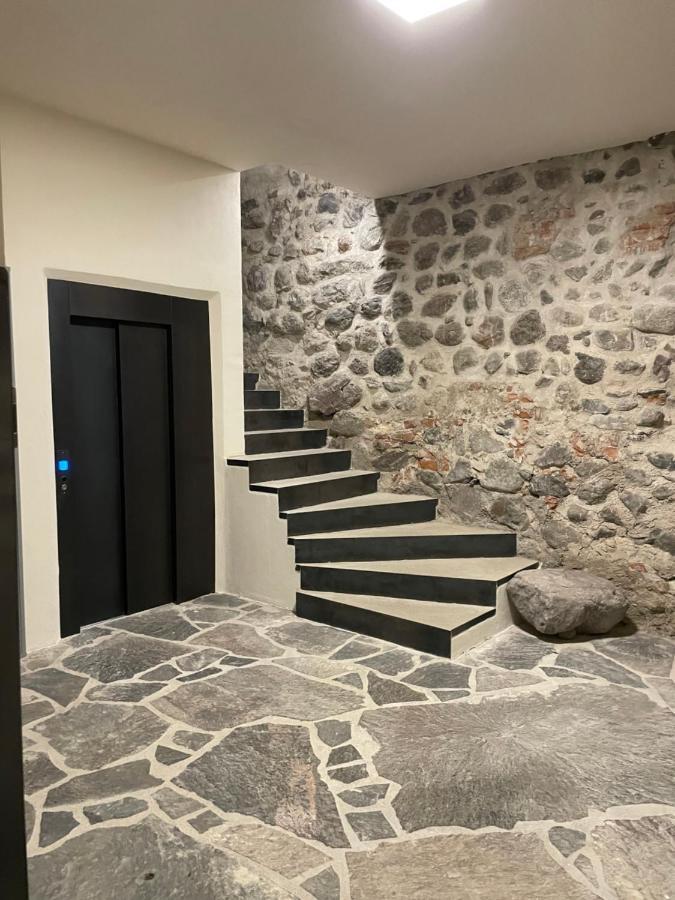 Rosa's Boutique & Parking * Merano